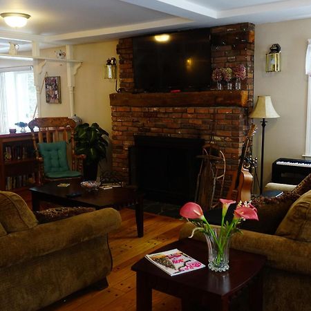 Stay Berkshires Уильямстаун Экстерьер фото