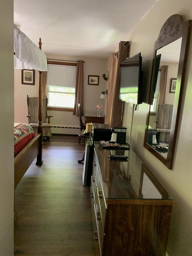 Stay Berkshires Уильямстаун Экстерьер фото